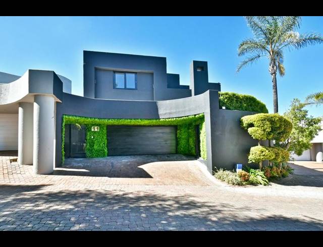 4 BEDROOM HOUSE FOR SALE IN HYDE PARK